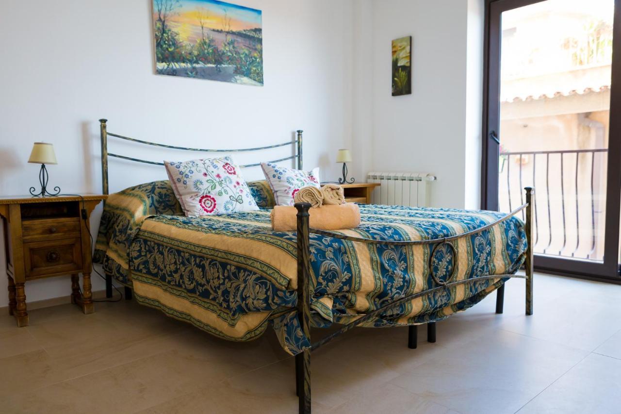 B&B La Casa Gialla Таорміна Екстер'єр фото