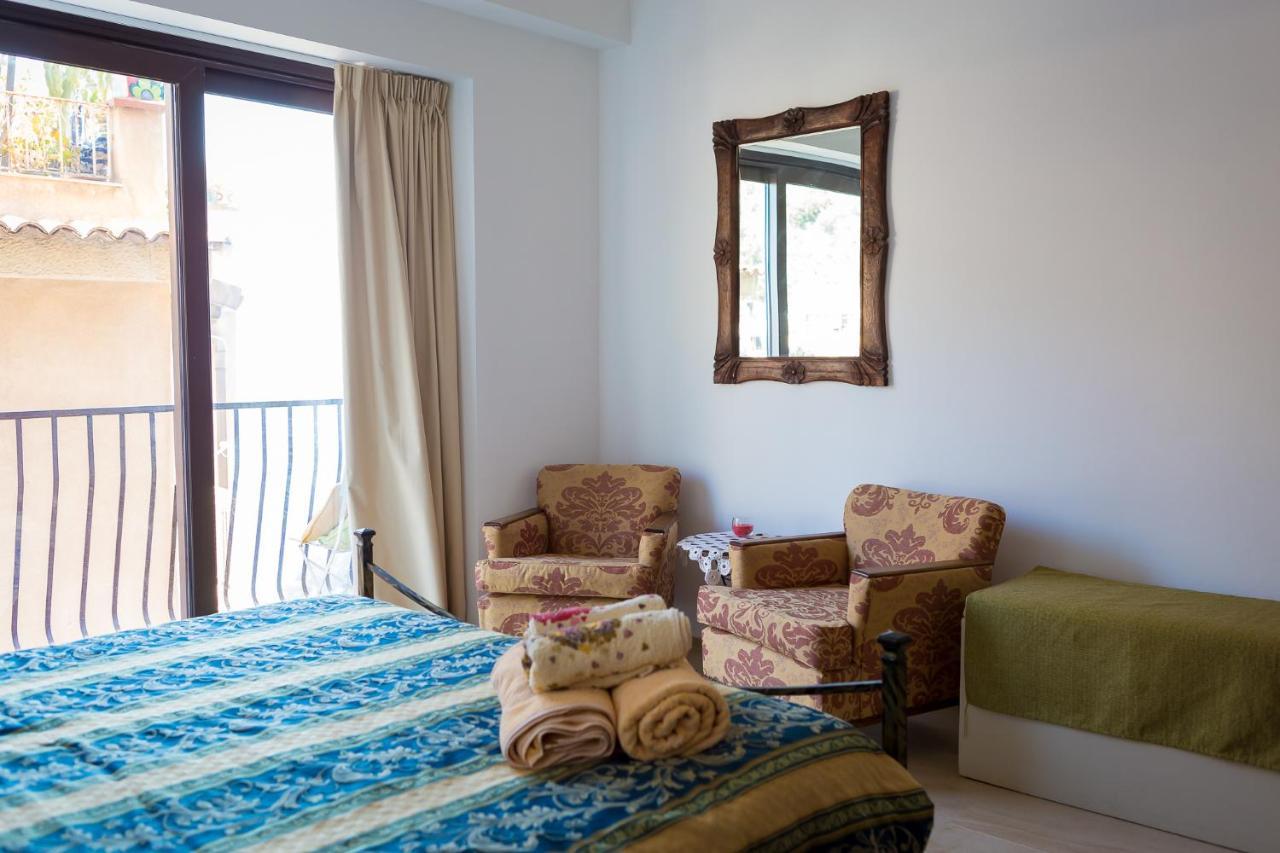 B&B La Casa Gialla Таорміна Екстер'єр фото